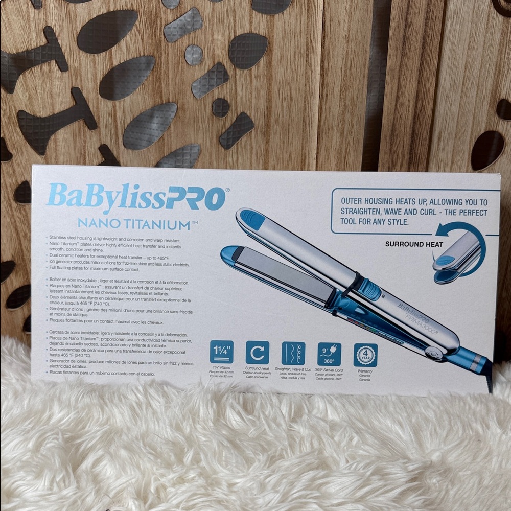 BaBylissPRO Nano Titanium Hair Straightener - Blue and Silver - Picture 2 of 3